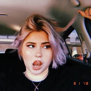 Meet your Posher, Aliana